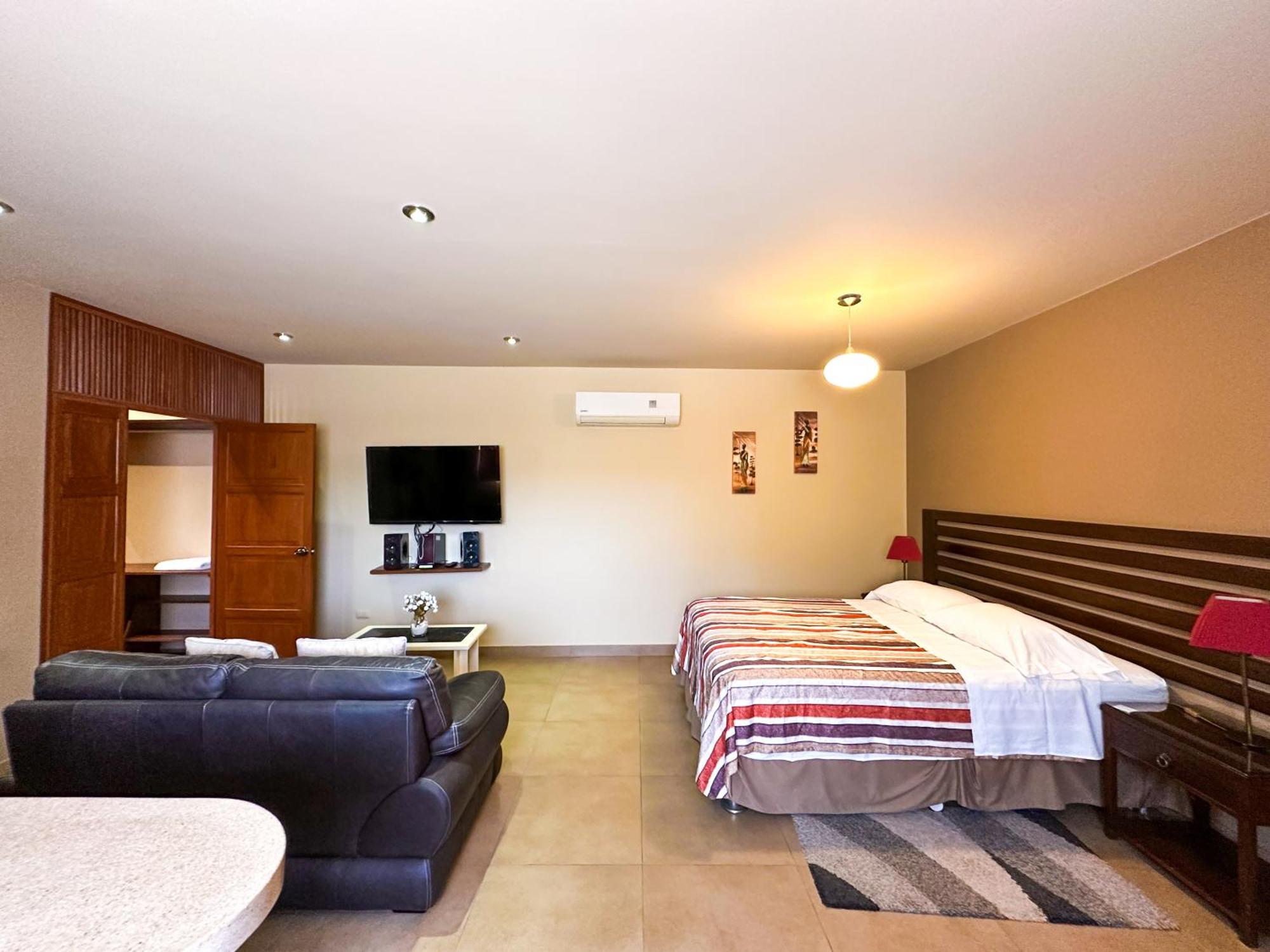 Apart Hotel El Canaveral Chincha Alta Exteriör bild